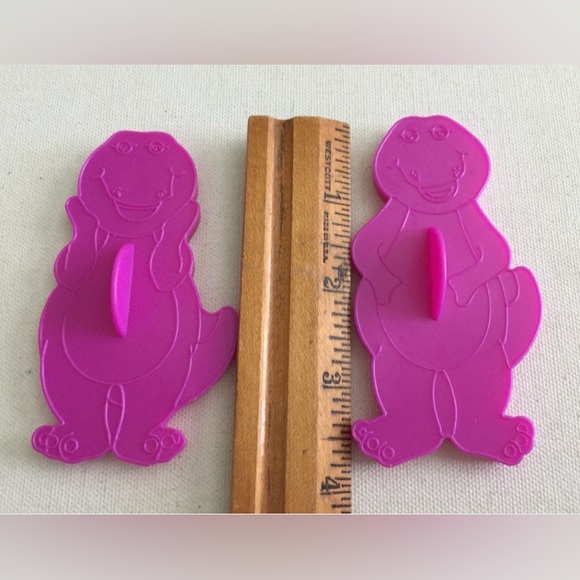 Vintage Barney the Dinosaur Cookie Cutter Boop Wilton New in Package - Picture 3 of 5